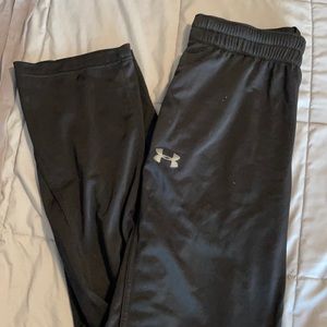 Men’s under armour polyester pants.